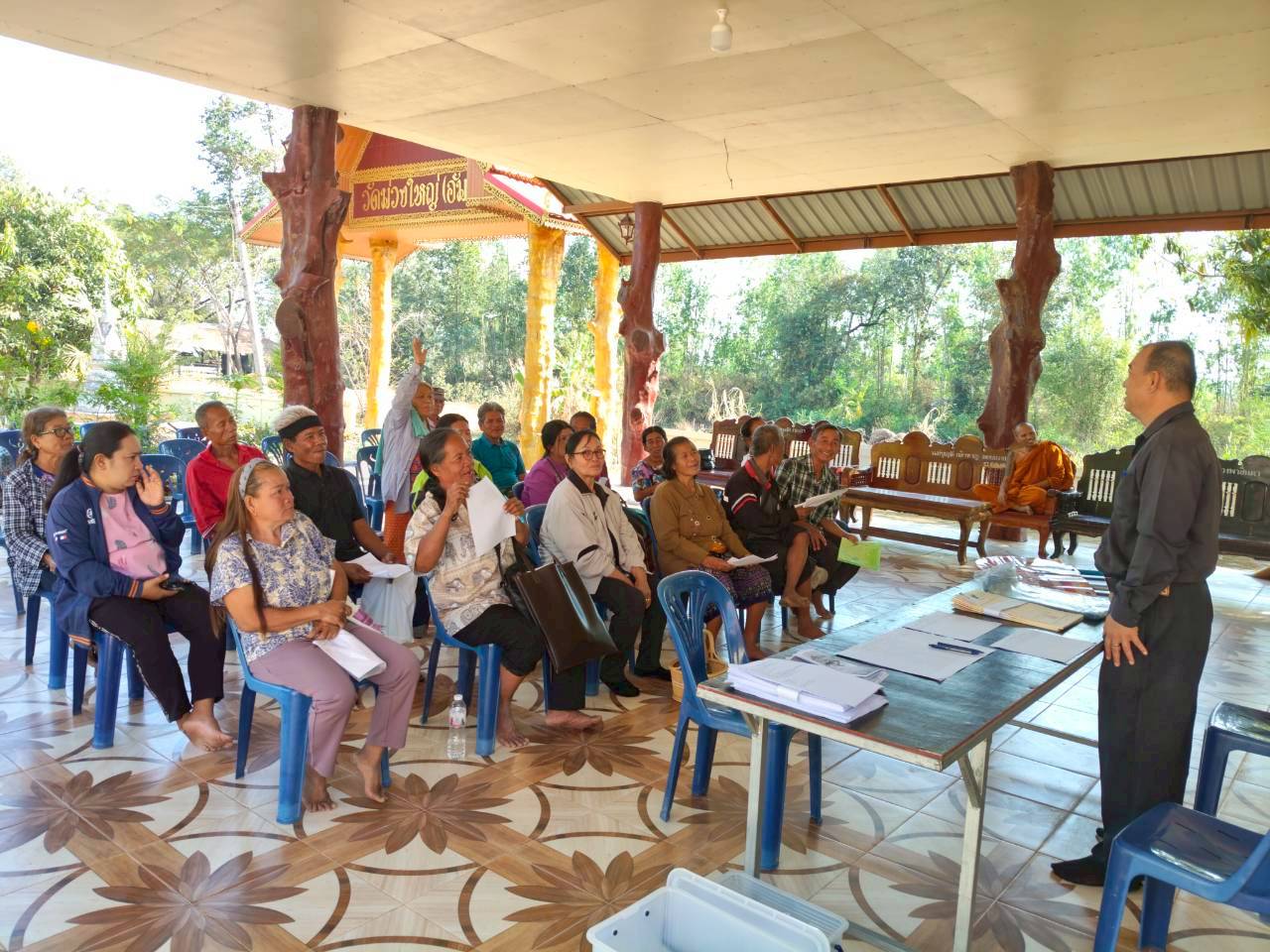 title - ส.ป.ก. ยโสธร  ออกศูนย์บริการประชาชนเคลื่อนที่ (Mobile Unit)